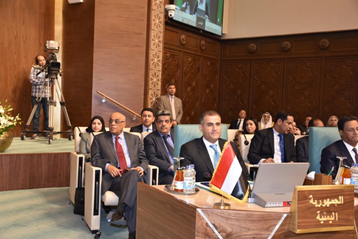 وزير الخارجية في اجتماع الجامعة