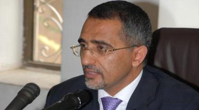 محافظ البنك المركزي محمد زمام
