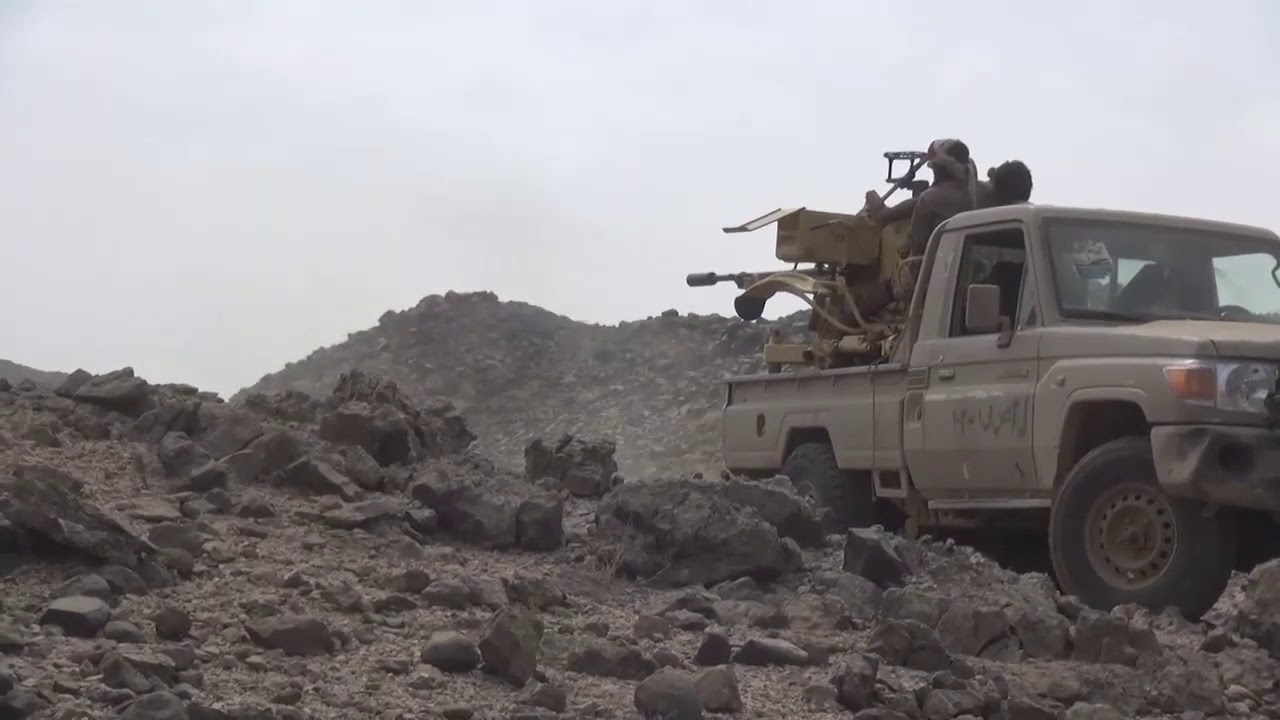 أفراد من الجيش في جبهات مأرب
