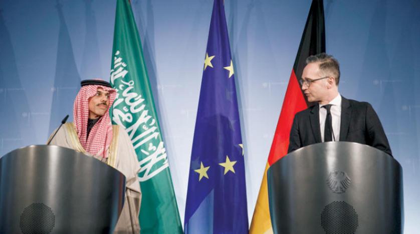 وزير الخارجية السعودي ونظيره الألماني  خلال مؤتمر صحافي في برلين أمس (أ.ب)