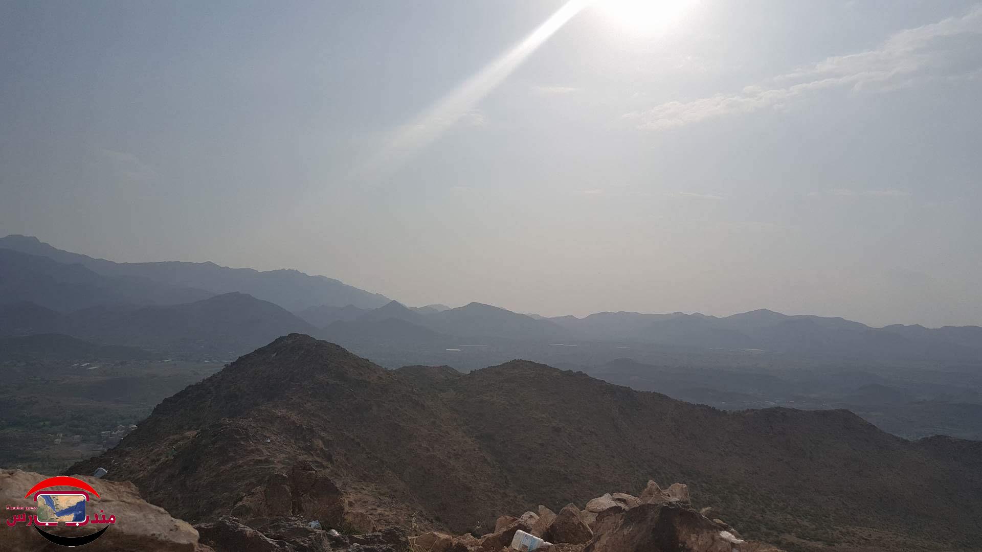 التبة السوداء وجبل المنعم