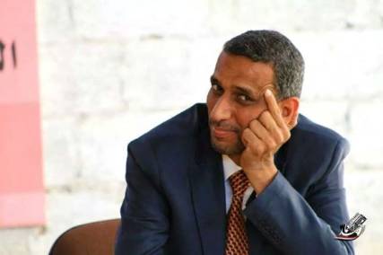 مسلحون حوثيون يقتحمون منزل مدير مكتب الجزيرة بصنعاء ويعبثون بمحتوياته