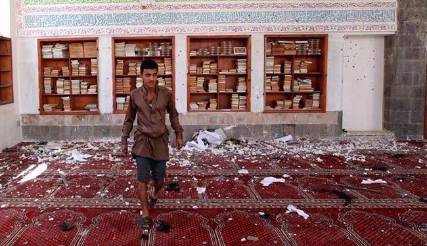 خبير سابق في CIA يحذر من مخطط لـ"داعش" في اليمن شبيه بالهجمات على أضرحة الشيعة في العراق