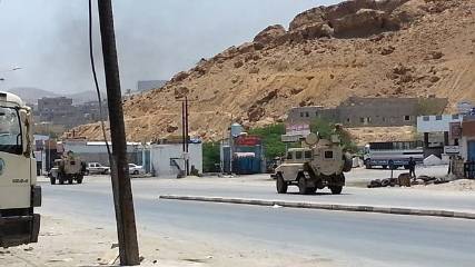 موقع الجيش يكشف تفاصيل جديدة عن عملية نهب بنكين بحضرموت