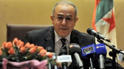 مبادرة جزائرية لحل الأزمة في اليمن 
