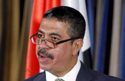 رئيس الوزراء ونظيره القطري يبحثان بالدوحة تطورات الأوضاع باليمن