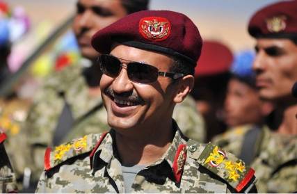 الصحفي نبيل الصوفي يكشف عن مكان إقامة ابن المخلوع بعد قصف منزله بصنعاء