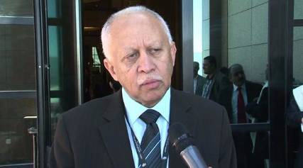 الخارجية اليمنية تباشر عملها من الرياض