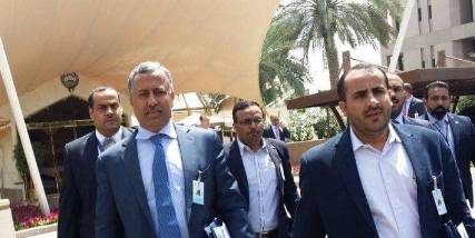 وفد الانقلابيين يعود إلى صنعاء ويقول إن المشاورات مستمرة حول خارطة الطريق التي أعلنتها الامم المتحدة