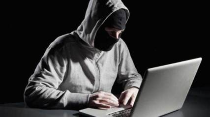 الإرهاب الإلكتروني والشبكة العنكبوتية
