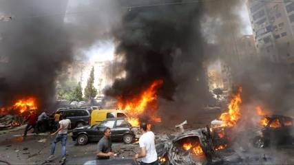 18 قتيلا و80 جريحا في تفجيرين انتحاريين في معقل حزب الله اللبناني ببيروت