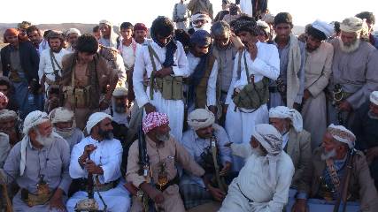 أكثر من 40 شيخ قبلي من مأرب يتوجهون إلى الإمارات بناء على دعوة من محمد بن زايد
