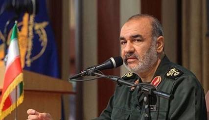 مسؤول إيراني كبير: الحوثيون يمارسون دوراً مهماً كحزب الله وما حدث في اليمن "ثورة إسلامية"