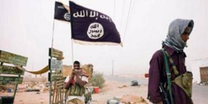 القاعدة تسيطر على المجمع الحكومي بمحافظة أبين