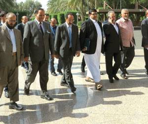 وفد الشرعية يتحفظ في العودة إلى مشاورات الكويت