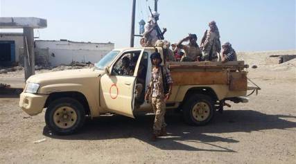 مقتل 4 جنود وإصابة 6 آخرين في تفجير استهدف قيادي جنوبي بعدن