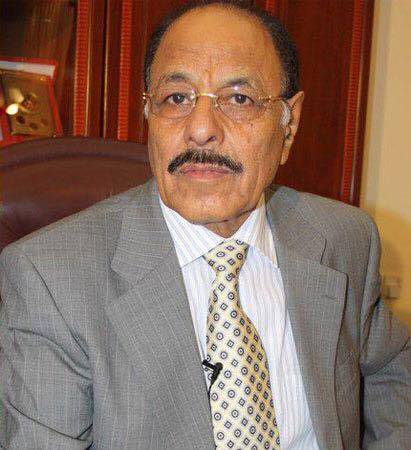 الفريق علي محسن يطلع على سير العمليات العسكرية ضد تنظيم القاعدة في المحافظات الجنوبية