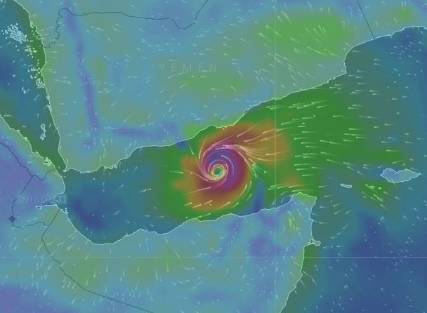 "ميغ" يتوجه نحو ثلاث محافظات جنوب اليمن وتوقعات بأضرار كبيرة يخلفها الاعصار