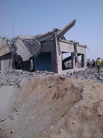 الحديدة : غارة جوية على مزرعة بزبيد واستهداف رتل متجه لدعم الحوثيين بتعز