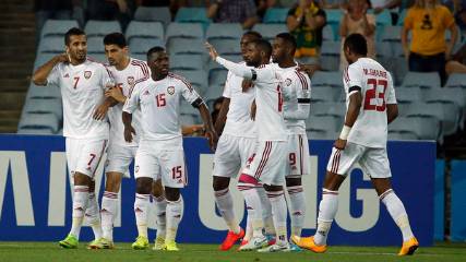 الإمارات إلى نصف نهائي آسيا 2015