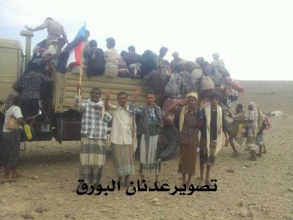 مقاومة شبوة تحذر من أخطار محدقة بالمحافظة.. وتطالب بتسريع دمجها في الجيش