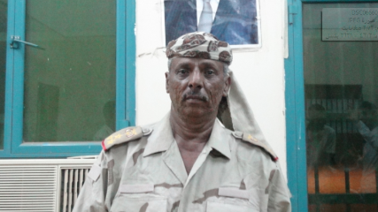  قائد اللواء 17 مشاه في باب المندب في حوارخاص لـ "مندب برس"  :المليشيات عززت جبهاتها بالدبابات والصواريخ ونناشد سرعة مدنا بالسلاح لدحرها من باب المندب 