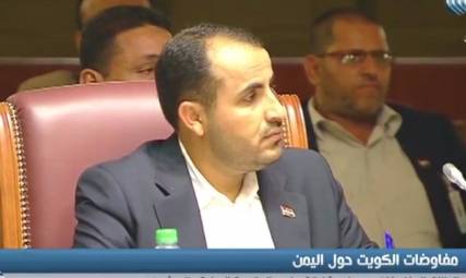 تفاصيل التوتر الذي نشب بين صحفيين موالين للشرعية ورئيس وفد الحوثيين التفاوضي بأحد فنادق الكويت (صور)
