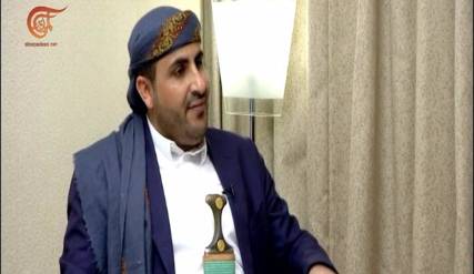 رئيس وفد الحوثيين يتهم السعودية بعرقلة اتفاق تبادل الأسرى برفضها الإفراج عن نجل الرئيس السابق السفير أحمد علي