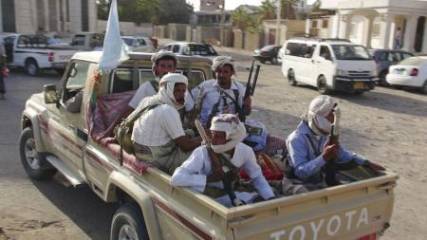 صدّ هجوم للحوثيين في تعز وتوغُّل في إب