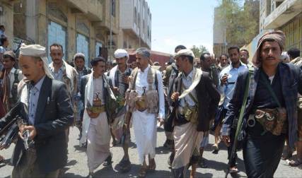 قتيل وعدة جرحى في اشتباكات عنيفة بتعز والمقاومة تطهر عدة مناطق من مليشيات الحوثي وصالح