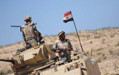 استعدادات التدخل البرّي باليمن: 700 جندي مصري إلى السعودية