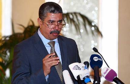 ردود فعل يمنية بعد اقاله هادي لبحاح
