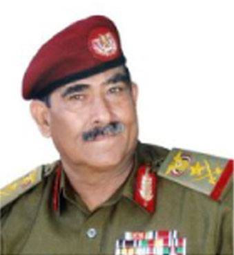 إصابة وزير الدفاع اليمني السابق في غارة لطيران التحالف بصنعاء  (صور)