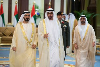 صحيفة :الإمارات تحتضن مشاريع (التقسيم).. ومساع لتحويل اليمن لـ(دولتين فدراليتين)