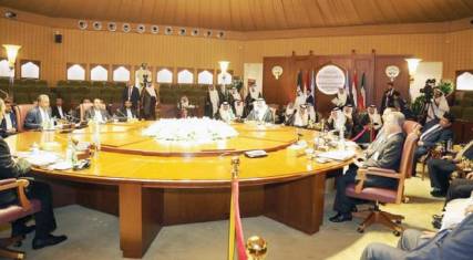 مباحثات الكويت تبدأ بخلافات الانقلابيين حول {من يبدأ أولاً}