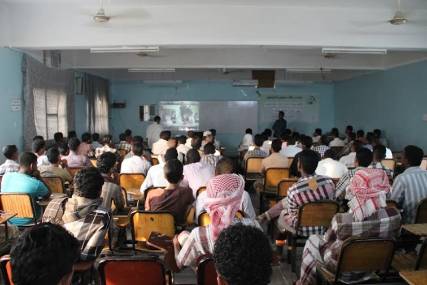منتدى طلاب سيؤن الجامعيين ينظم دورة في صناعة النجاح